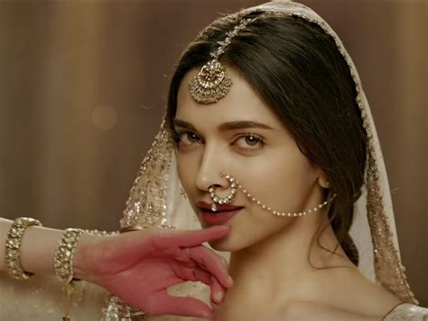 Deepika reveals who she wants to marry and it's not Ranveer - Life ...
