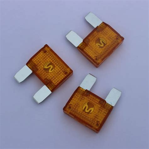 ato mini fuse  amps  mak industries