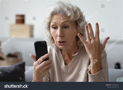 456 Old Women Shockingly Looking Phone Images, Stock Photos & Vectors ...