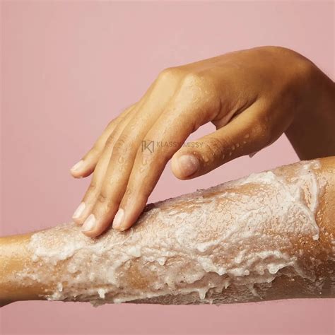 soap glory original pink flake  exfoliating body scrub ml