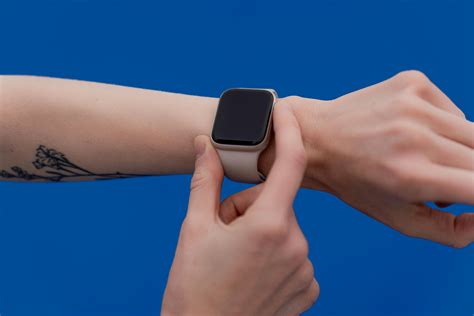 Person Wearing Gray Apple Watch · Free Stock Photo