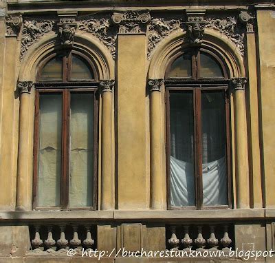 Unknown Bucharest: Ferestrele caselor "Micului Paris"