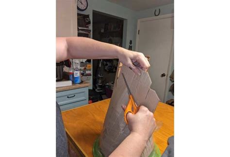 How to make an Easy Witch Hat - Super Crafty Gal
