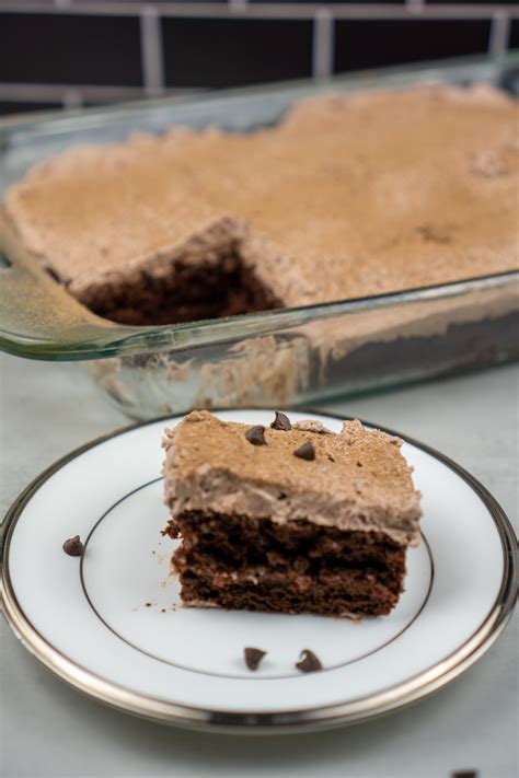 Easy Chocolate Protein Cake - Easy Macro Meals