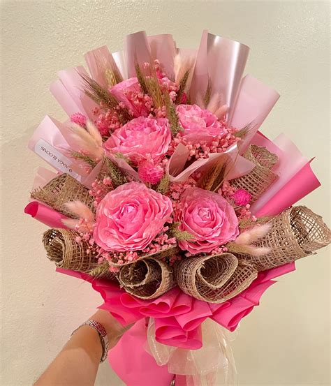 dried flower bouquets