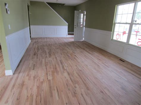 How Many Coats To Stain Hardwood Floors | Floor Roma