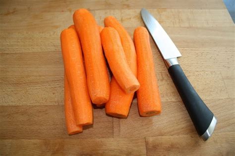 Морковь очищенная