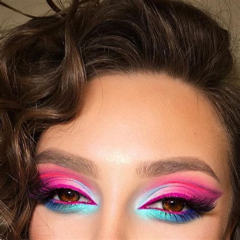 OLGA TOMINA | ОЛЬГА ТОМИНА on Instagram: "Like a butterfly 🦋. When I ...