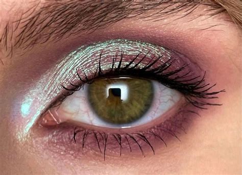 Макияж для зеленых глаз | Makeup for green eyes, Artistry makeup ...