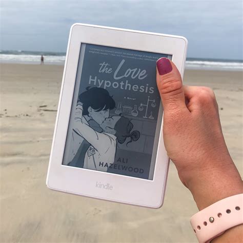 The Love Hypothesis - Ali Hazelwood - Pequenos Retalhos