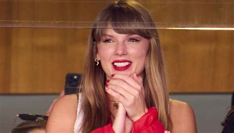 Taylor Swift sneaks into Chiefs game — here's how she avoided cameras