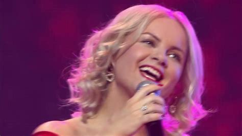 Звезды Дорожного радио. Гимнастки "Kazantseva show". - YouTube