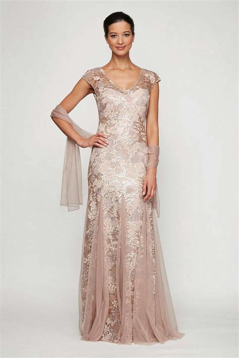 15 Best Rose Gold Mother of the Bride Dresses of 2022