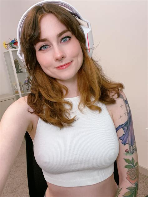 Twitter Post (new piercings 👀) : r/mareesly