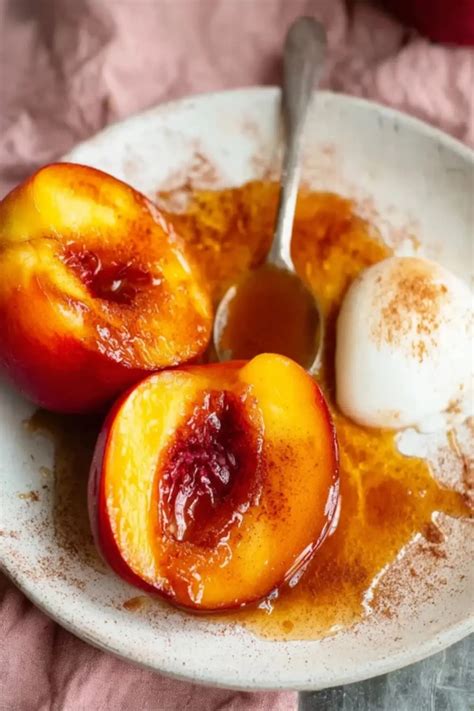 Nectarines with Cinnamon Honey Sauce: A Perfect Summer Delight - Superb