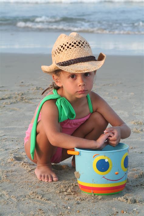 Naturist Couples At The Beach Zb Porn Free Hot Nude Porn Pic Gallery