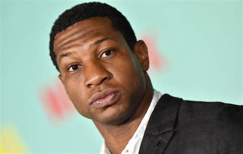 Jonathan Majors’ lawyer releases alleged texts which claim to prove his ...