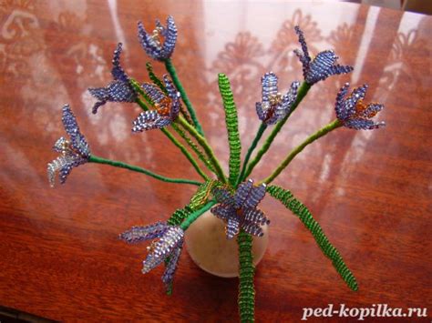 Подснежники из бисера