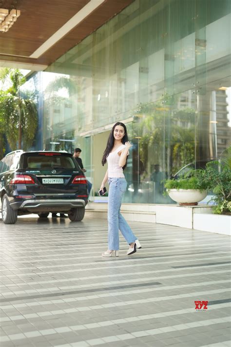 Shraddha Kapoor And Kritika Kamra Spotted At Andheri - Gallery - Social