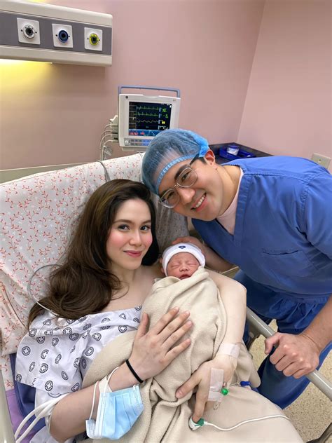 Jessy Mendiola - She was so tiny. ️ Siyempre full pak...