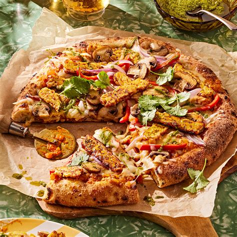 Tempeh Tikka Masala Pizza - LightLife®