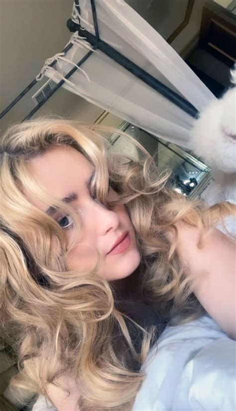 Kathryn Newton Nude Photos and LEAKED Porn - Scandal Planet