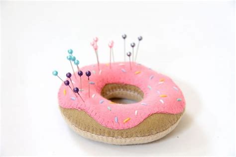 Fun And Cool DIY Pin Cushions - DIYCraftsGuru
