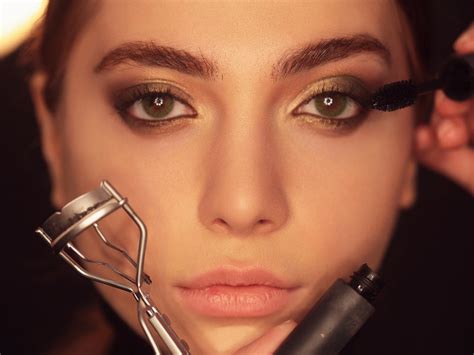 Макияж в стиле милитари: мастер-класс | Glamour