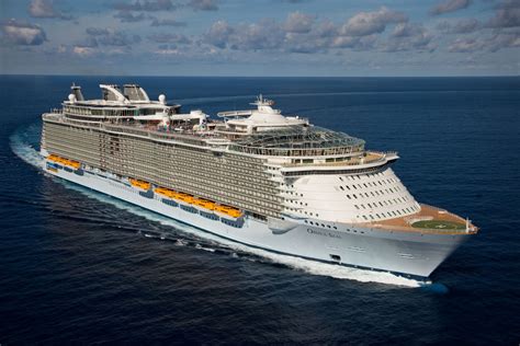 Royal-Caribbean-International-Oasis-of-the-Seas - Cruise Deals Expert