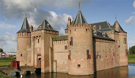 castle-tour - Amsterdam Sidecar Tours