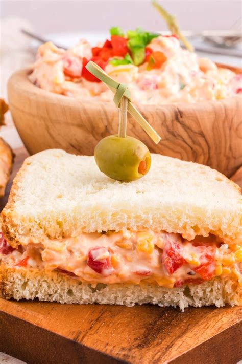 Pimento Cheese Sandwich - xoxoBella