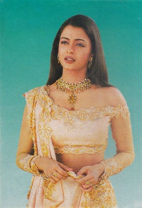 Aishwarya Rai | 90s bollywood fashion, Bollywood outfits, Vintage bollywood