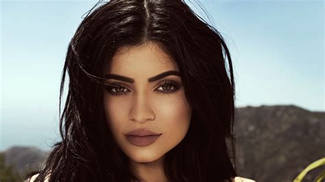 Wallpaper photoshoot model Kylie Jenner - free pictures on Fonwall