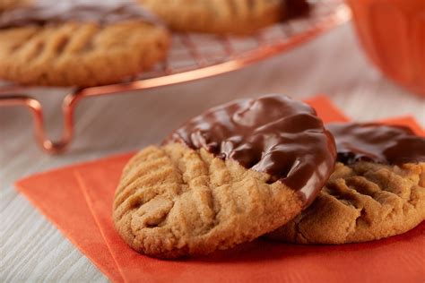 Easy REESE'S Cookies Recipe | Hersheyland