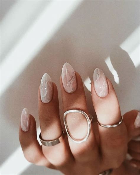Shared by 𝙻𝚊𝚛𝚒𝚜𝚜𝚊. Find images and videos about fashion, beauty and ...