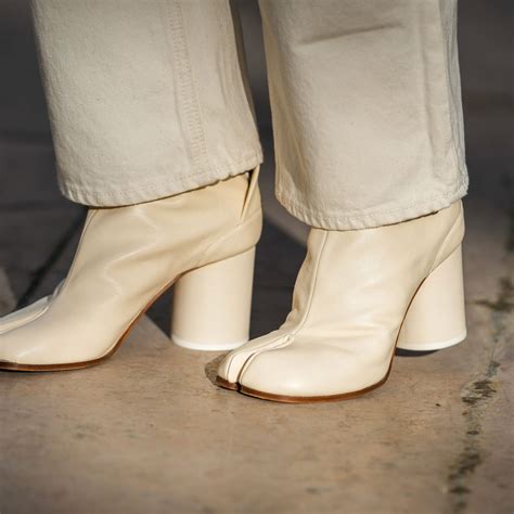 Margiela Spring 2024 Lexus - Berri Celeste