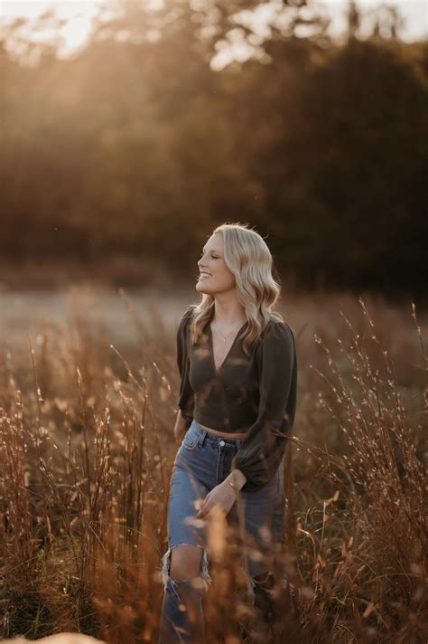 Meet Addison Davis – CanvasRebel Magazine