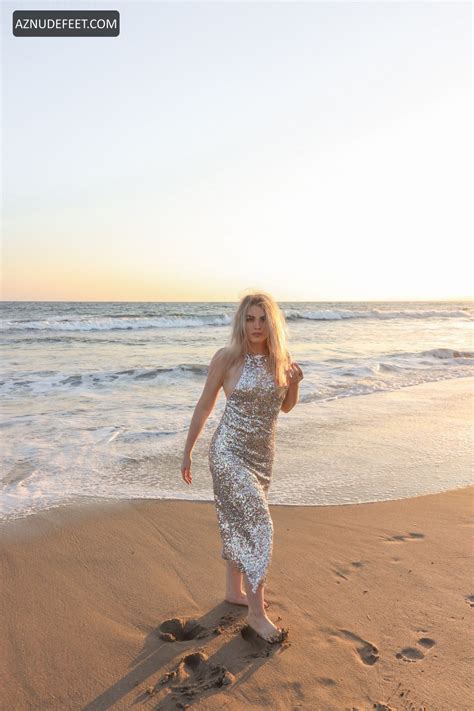 QTCINDERELLA Feet - AZNudeFeet