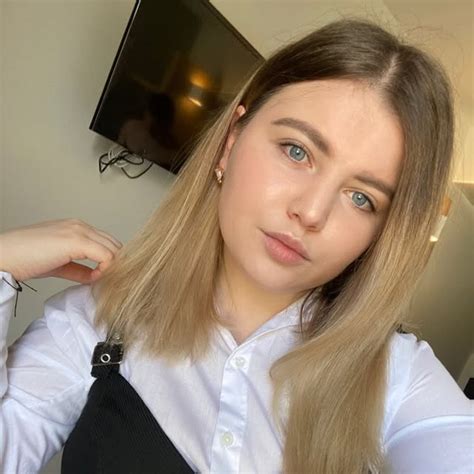 Марія- Маріелка Безушко (@merry_bezushko) • Threads, Say more