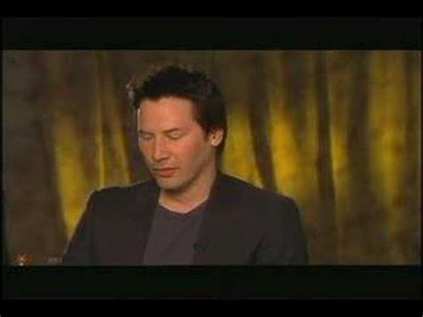 KEANU REEVES ROMANCES WITH LETTERS IN THE LAKE HOUSE - YouTube