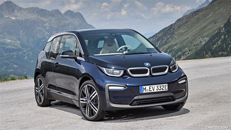 2018 BMW i3 - Front Three-Quarter | Caricos