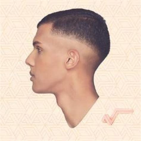 Stromae on Twitter: "Stromae fait une entrée époustouflante aux #NMA ...