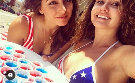 Emelia's in her early 20s so hot!!! : r/EmeliaHartford
