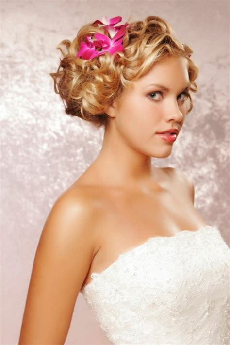 34 Attractive Curly Wedding Hairstyles Ideas - Wohh Wedding