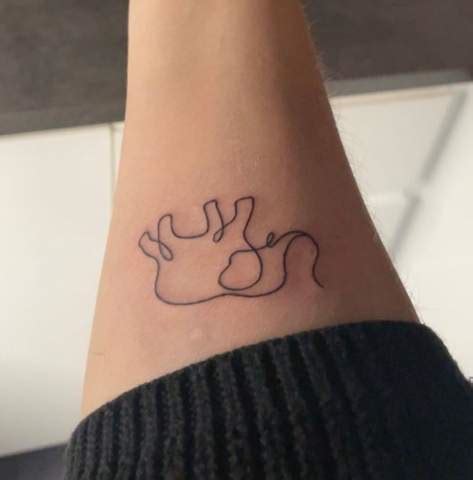 Ist das normal beim tattoo? (Körper, Schmerzen, Aussehen)