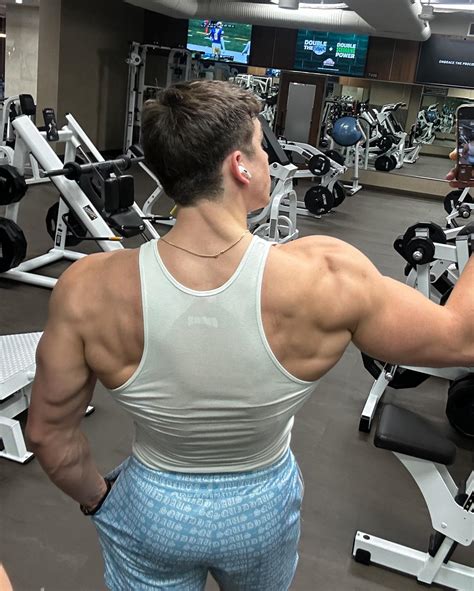 Dirk Germon | Fasted Morning Weight: 216.5lbs Bulk got me stretching