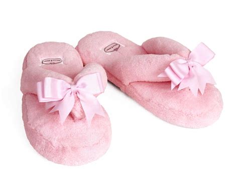 Hop to Pop - Page 4 of 48 - Slippers, Bunnies and Rabbits in Pop Culture