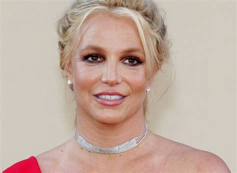 Britney Spears Responds to Restaurant Meltdown Accusations