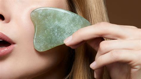 Does gua sha work? A dermatologist reveals all | HELLO!