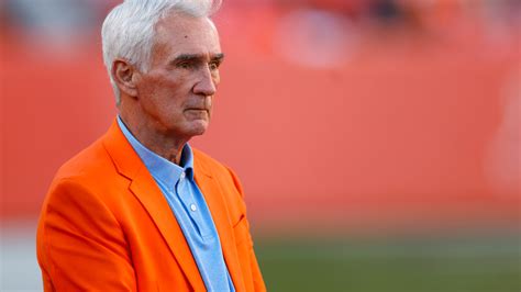 mike holmgren did he pass away 6